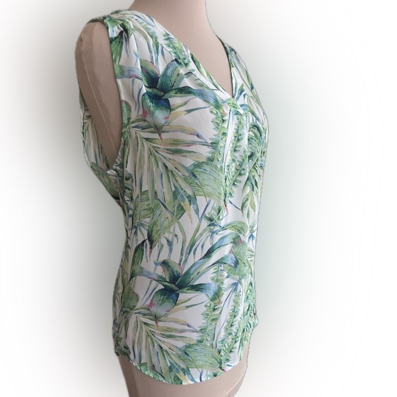 Carolina Belle Montreal Tropical Leaf Print Sleeveless Top, Size Medium - Picture 7 of 14